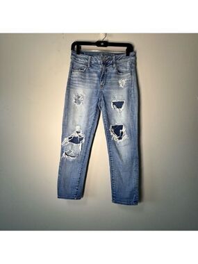American Eagle Outfitters Light Blue Distressed Jegging/ Jeans